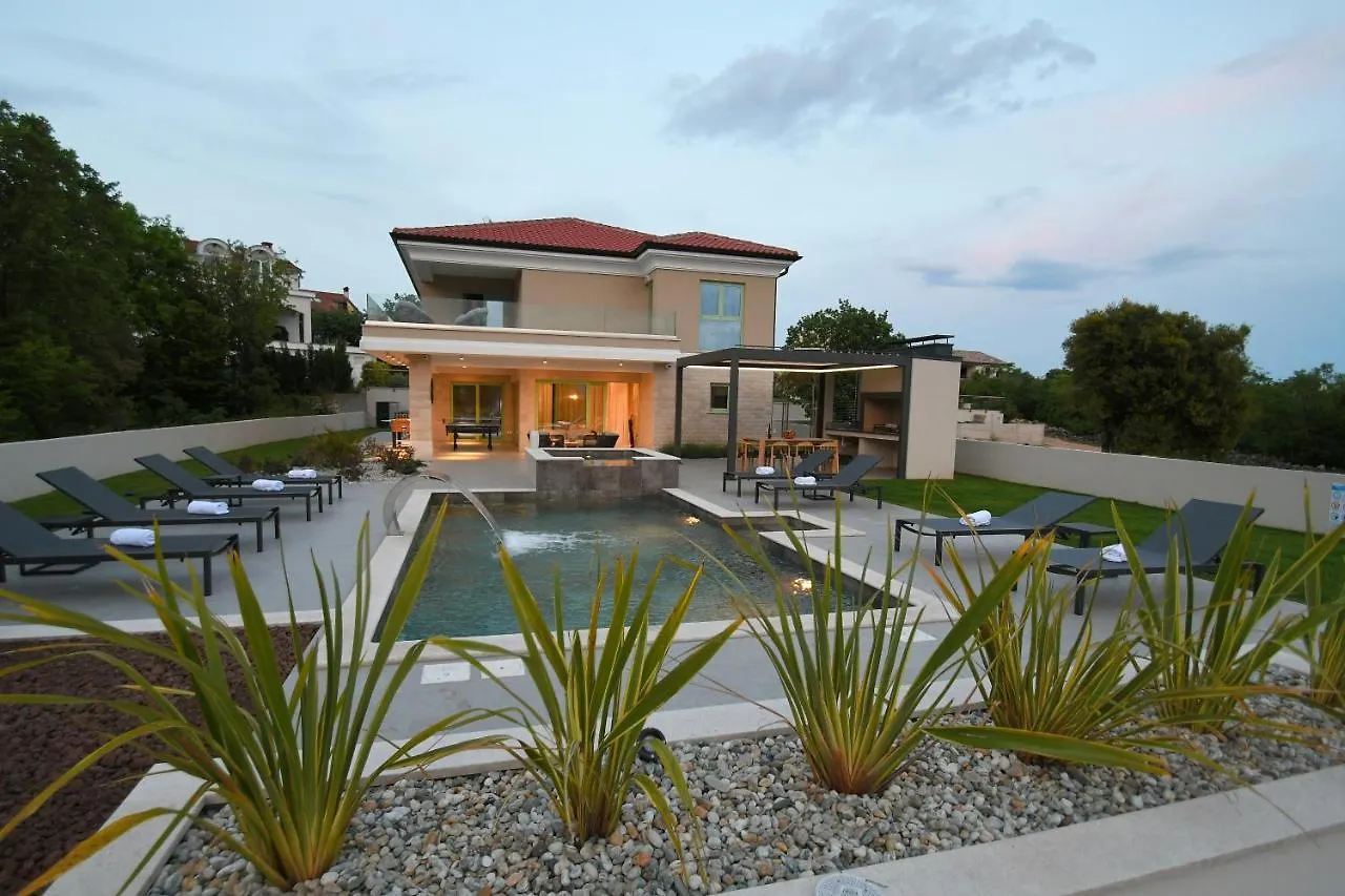 Villa Helena Brzac