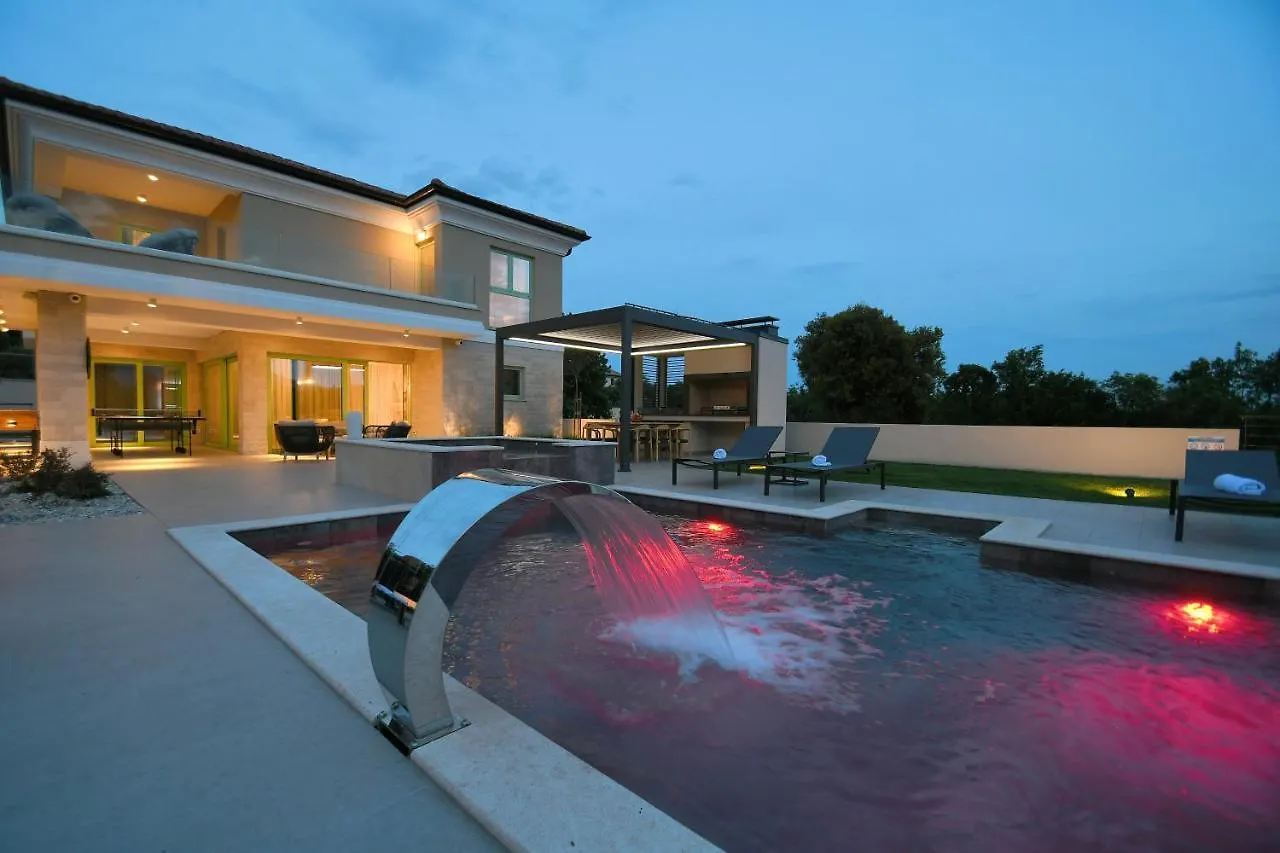 Villa Helena Brzac 0*,  Croatia