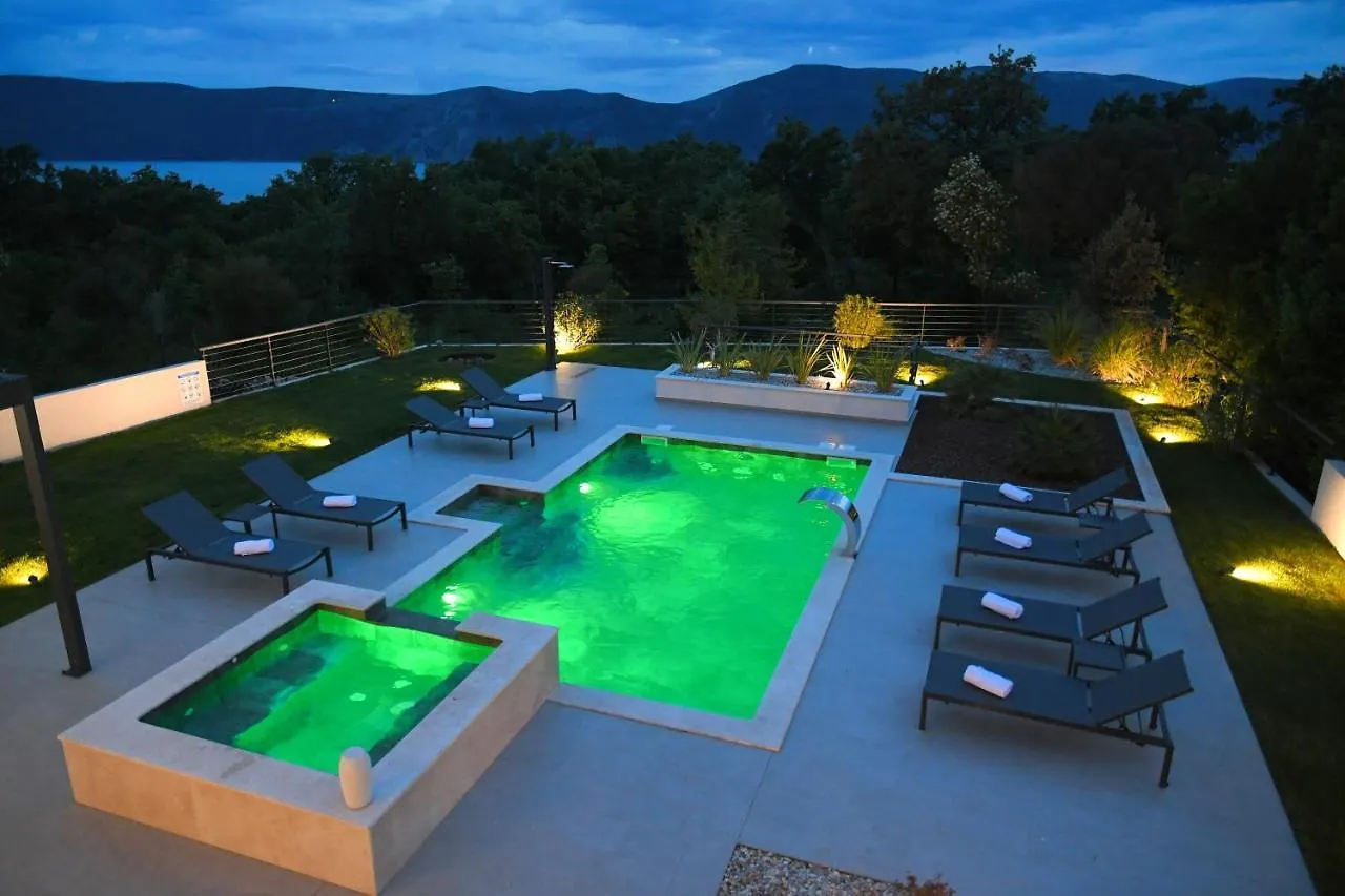 Villa Helena Brzac